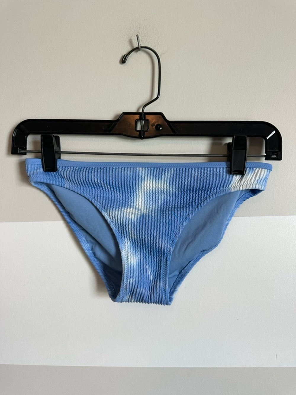 Aerie Crinkle Bikini Bottom - Picture 3 of 4
